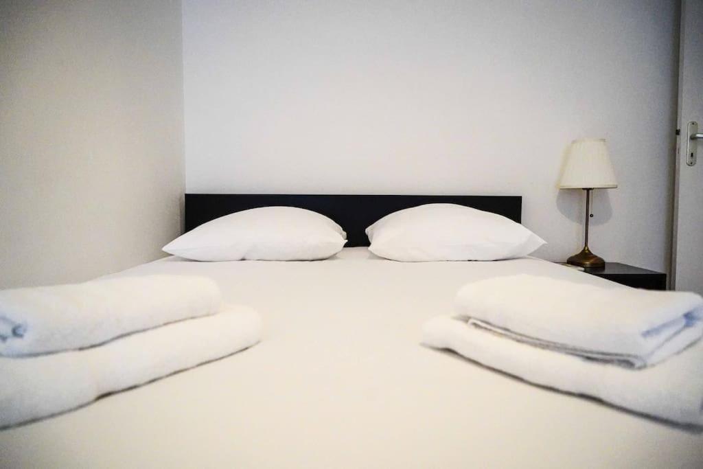 Le Rive Hugo • Elegance & Art De Vivre Apartment ชาโตรูซ์ ภายนอก รูปภาพ